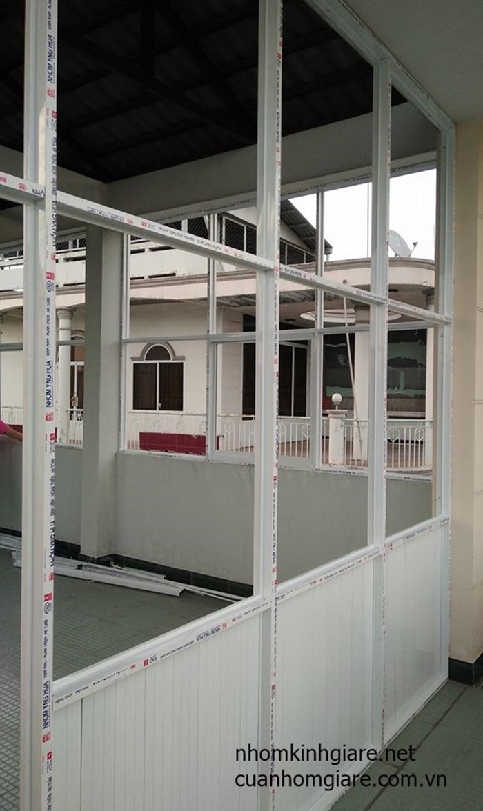 Cửa nhôm kính đẹp 