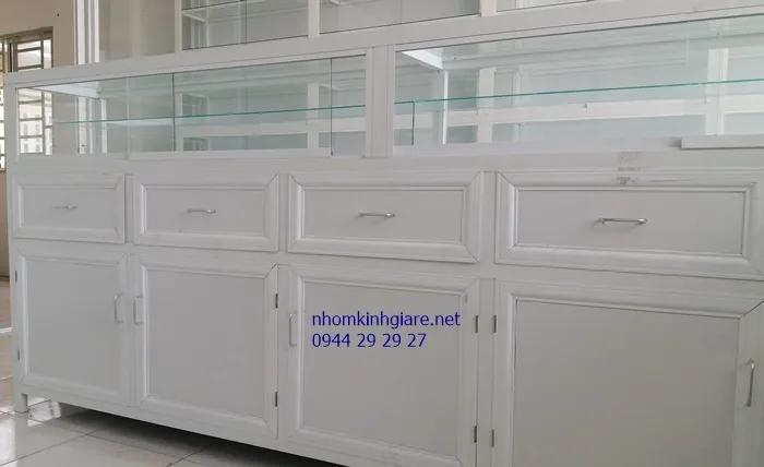 Tủ Quầy Thuốc Tây 1 mau-tu-quay-thuoc-tay-dep