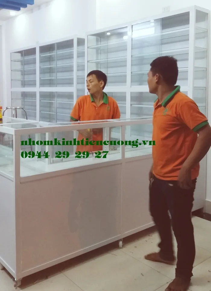 Tủ Quầy Thuốc Tây 3 Thi công lắp đặt tủ thuốc nhôm kính