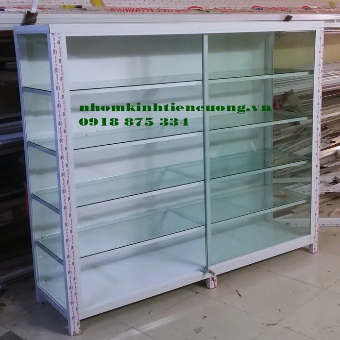 tủ kính bán hàng, trưng bày mỹ phẩm 