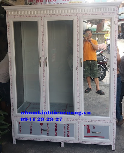 Mẫu tủ đựng quần áo bằng nhôm đẹp