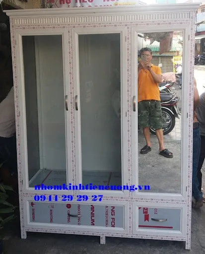 Mẫu tủ đựng quần áo bằng nhôm đẹp