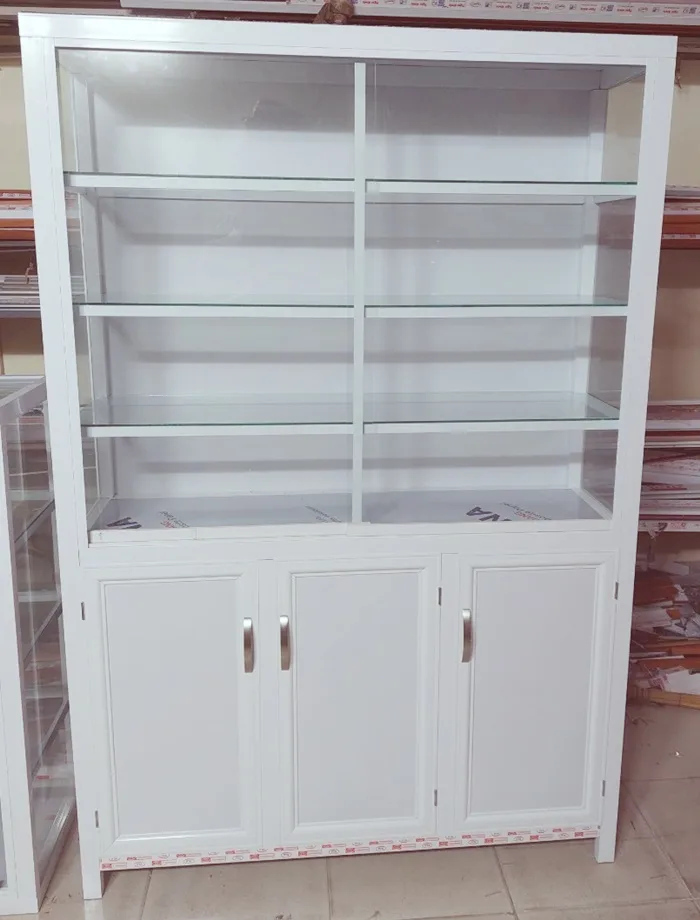 Tủ Trưng Bày Mỹ Phẩm