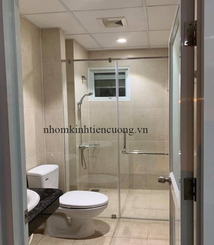 Phòng tắm kính cường lực