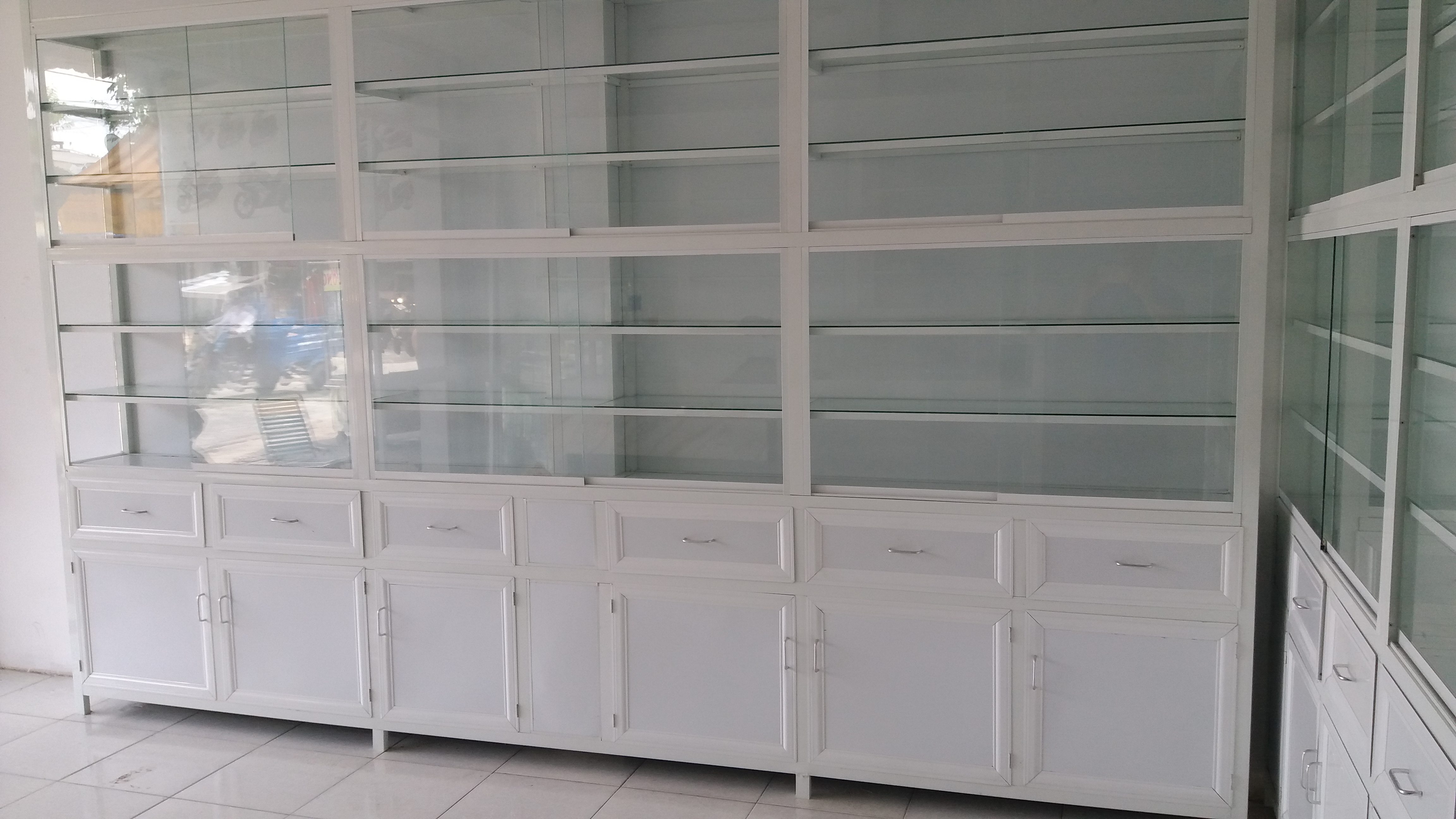 Tủ Quầy Thuốc Tây