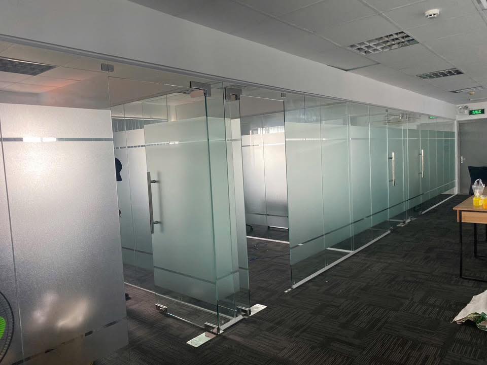 CỬA KÍNH CƯỜNG LỰC (11 sản phẩm)