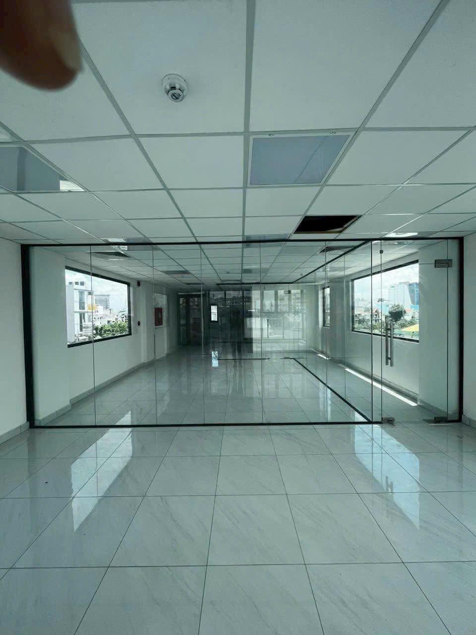 CỬA KÍNH CƯỜNG LỰC (11 sản phẩm)