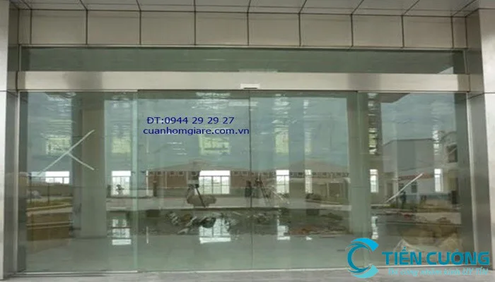 Cửa kính tự động