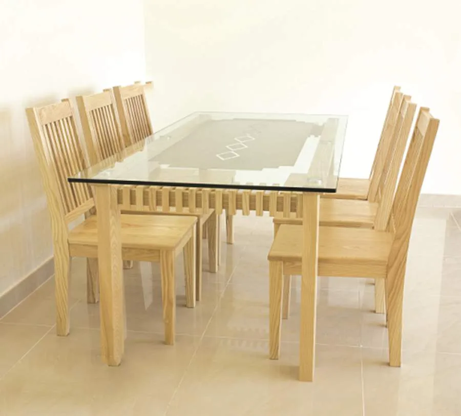 Cắt kính mặt bàn ăn cường lực